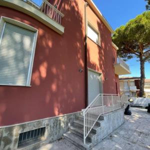 Ristrutturazione edificio residenziale, Tirrenia (Il residenziale)