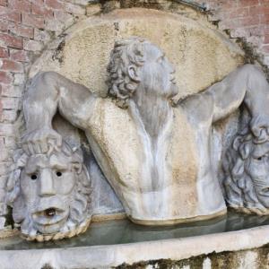 Restauro di antica fontana, Chianni, Pisa (I beni 